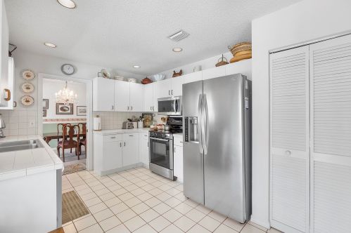 1401 18 St, Boca Raton FL 33486-6510 exterior