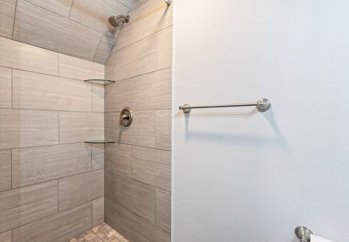 1437 Avon Pl, Pittsburgh PA 15221-1216 exterior