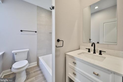 1524 20 St, Philadelphia PA 19132-4834 exterior