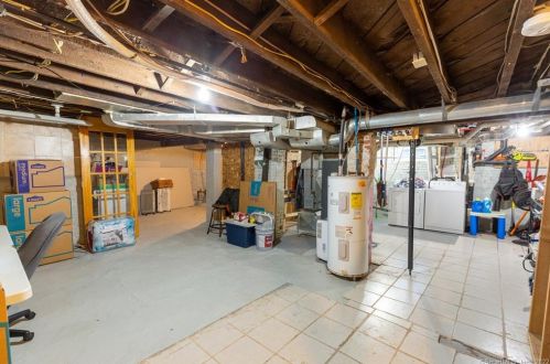 376 Chestnut St, New Britain CT 06051-2309 exterior