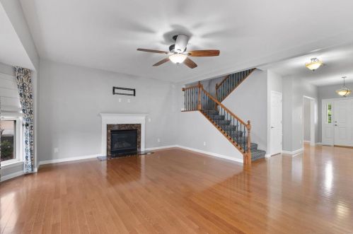 6158 Pathfinder Dr, Saint Louis, MO 63129-3165