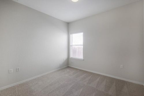 11000 Boundless Vly Dr, Austin TX 78754 exterior