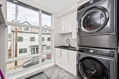 4724 Hatfield St, Pittsburgh PA  15201-2921 exterior