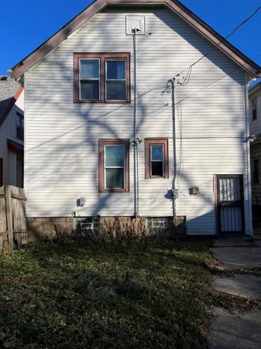 3153 33rd St, Milwaukee WI  53215-4272 exterior
