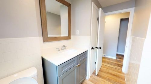 72 Allendale Ave, Providence RI  02911-3104 exterior