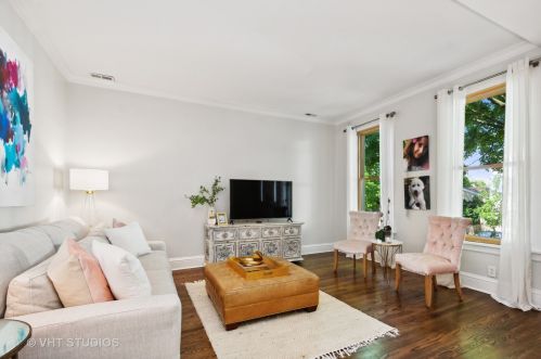 3309 Hoyne Ave, Chicago, IL 60608-6122