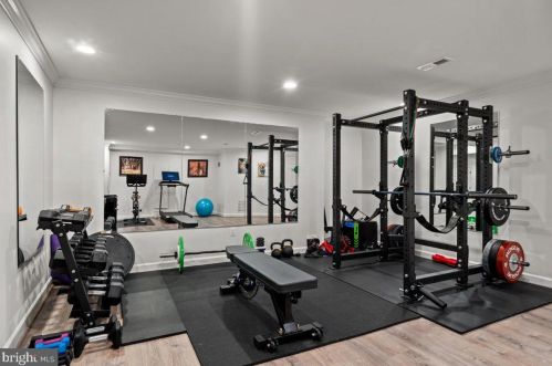 1544 Hampton Hill Cir, Mc Lean VA  22101-6021 exterior