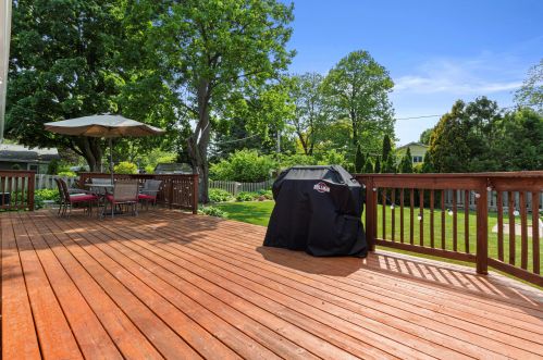 1015 121, Milwaukee WI 53226-3309 exterior