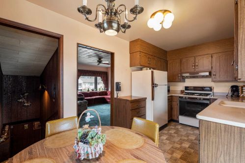 2629 Iroquois Rd, Waukegan IL 60087-4522 exterior