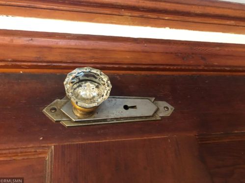 5089 Main St, Maple Plain MN 55359-9430 exterior