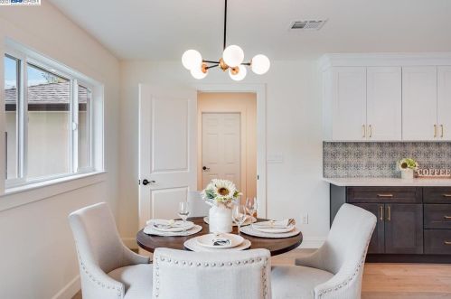 1867 Pleasant Hill Rd, Concord CA  94523-4040 exterior