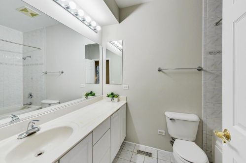 1211 Lexington St, Chicago IL 60624-3647 exterior