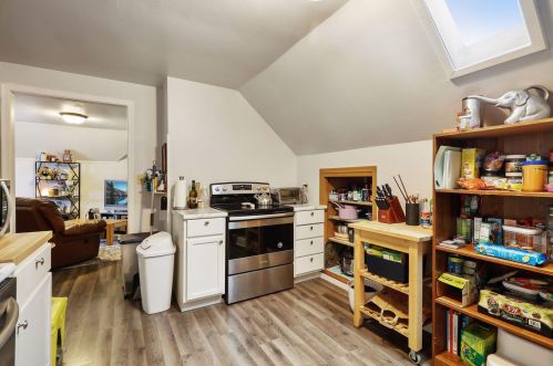 919 6 St, Saint Paul MN 55106-4503 exterior