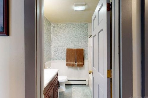 20 Woodward St, Killingly CT 06239-1642 exterior