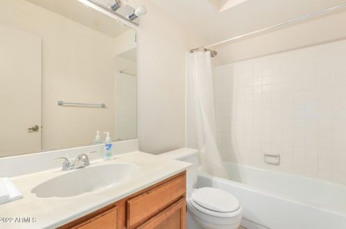 4042 Alta Mesa Ave, Phoenix AZ 85044-1734 exterior