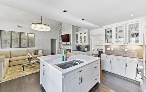 934 Carter Dr, Atlanta GA 30319-1049 exterior