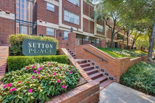 3100 Cole Ave, Dallas TX  75204-1139 exterior