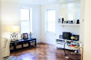 5559 Hobart St, Pittsburgh PA  15217-1932 exterior