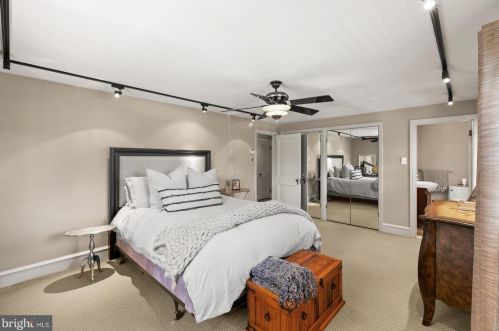 217 White Horse Pike, Camden NJ 08106-1307 exterior