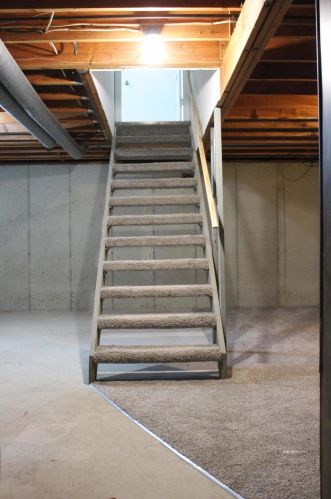 1009 Hoffman St, Three Rivers MI  49093-1017 exterior