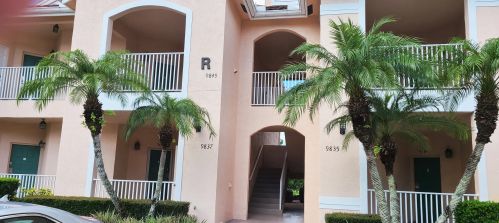 9849 Perfect Dr, Fort Pierce, FL 34986-3032