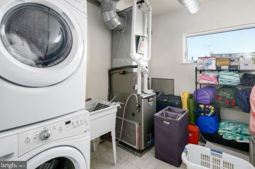 1313 11 St, Philadelphia PA 19147-5601 exterior