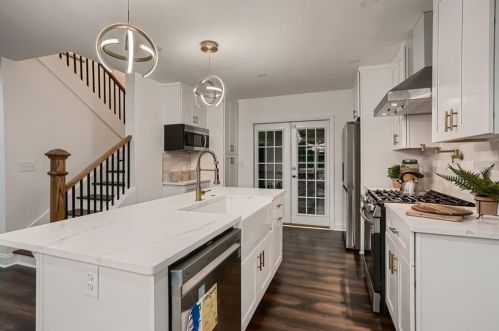 1415 Almont Dr, Atlanta GA 30310-3756 exterior