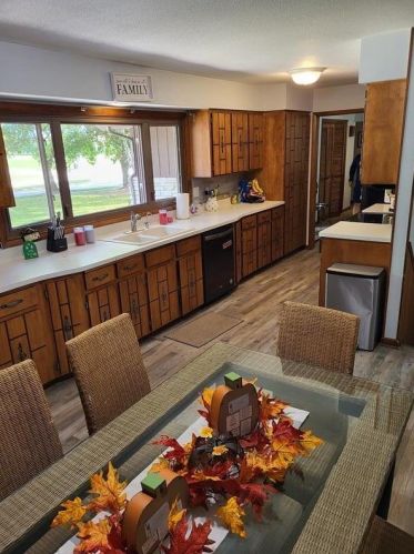 1204 Fleetwood Dr, Manitowoc WI 54220-2362 exterior