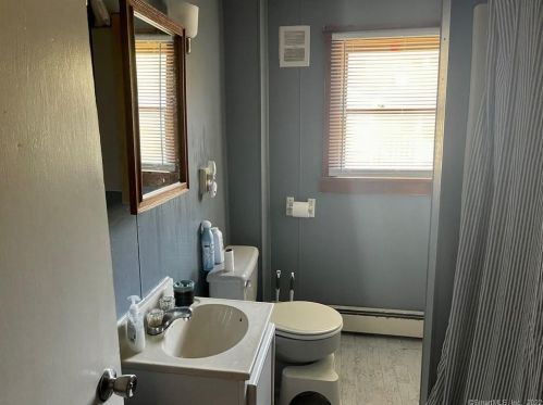 519 Hartford Pike, Killingly CT 06241-1504 exterior