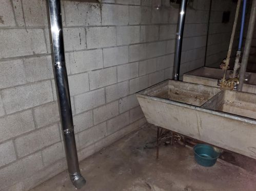 5825 65th St, Milwaukee WI  53218-1924 exterior