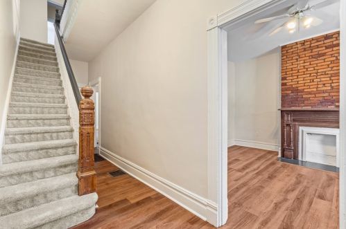 6707 Reynolds St, Pittsburgh PA  15206-4512 exterior