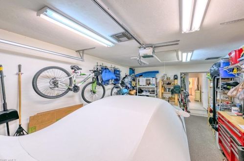 201 Woodshire Ln, Naples FL 34105-7429 exterior