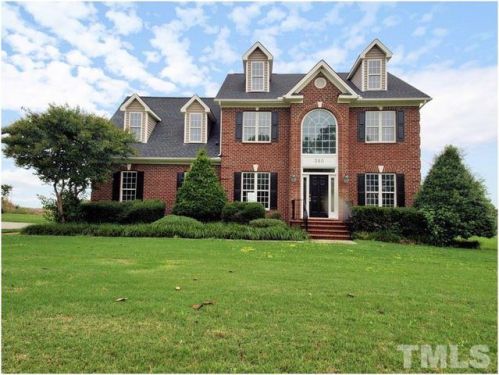 380 Riverwood Dr, Clayton, NC 27527-5515