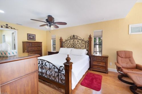 6210 Napa Wood Way, Naples FL 34116-3866 exterior