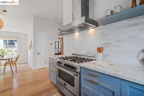 1256 Carrison St, Berkeley CA 94702-2410 exterior