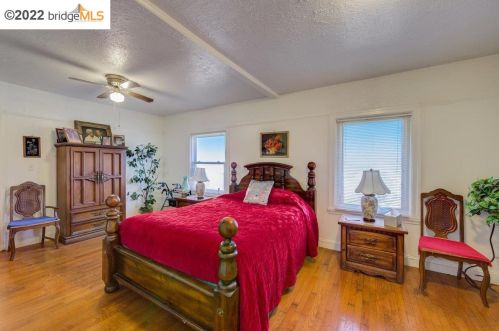 1336 Derby St, Berkeley CA 94703-1968 exterior