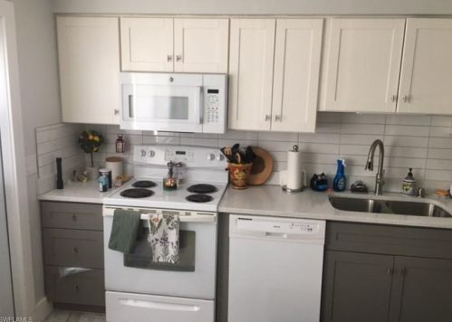 549 94 Ave, Naples FL 34108-2444 exterior