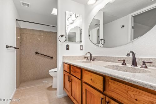 8952 Seneca St, Tucson AZ 85716-3200 exterior