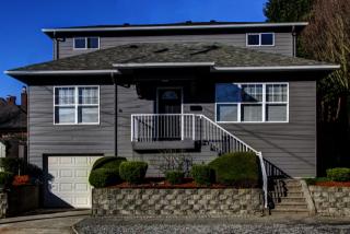 3210 Columbia St, Seattle WA  98122-5113 exterior