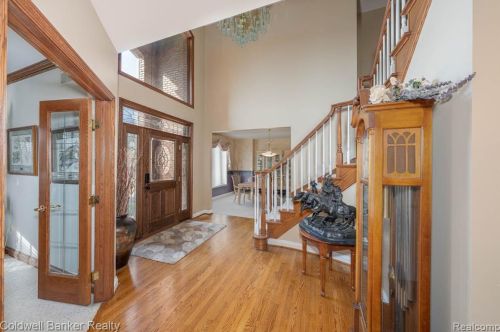 3849 Walnut Brk Dr, Rochester MI 48309-4016 exterior