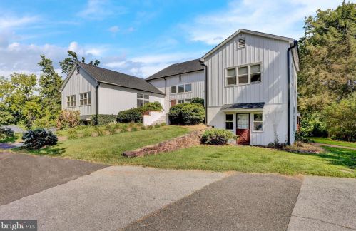 886 Vaughn Rd, Pottstown PA exterior