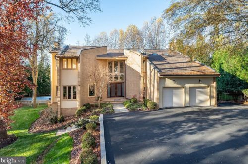 11812 Danville Dr, Rockville, MD 20852-3720