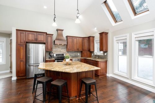 420 Anoka St, Duluth MN 55803-1921 exterior