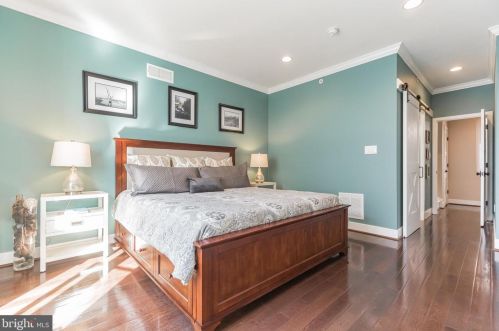 219 Green St, Philadelphia PA 19123-3314 exterior