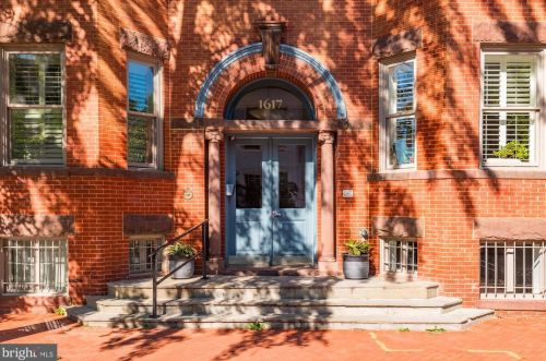 1617 Swann St, Washington, DC 20009-6405
