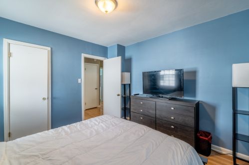 3758 5 Pl, Milwaukee WI 53204-3906 exterior