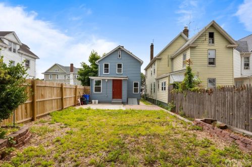 251 Handy St, New Brunswick NJ  08901-2943 exterior