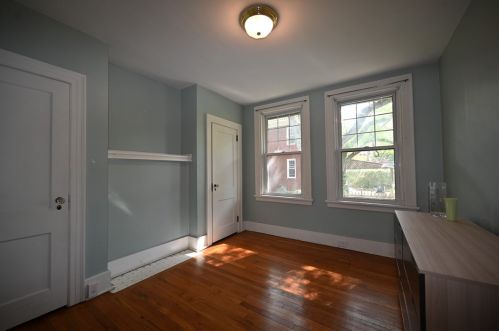 1122 King Ave, Pittsburgh PA 15206-1436 exterior