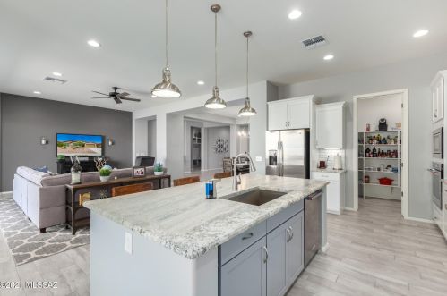 11656 Silverwood Dr, Tucson AZ 85739-1003 exterior