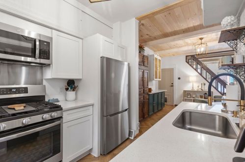 4002 Howley St, Pittsburgh PA  15224-1418 exterior